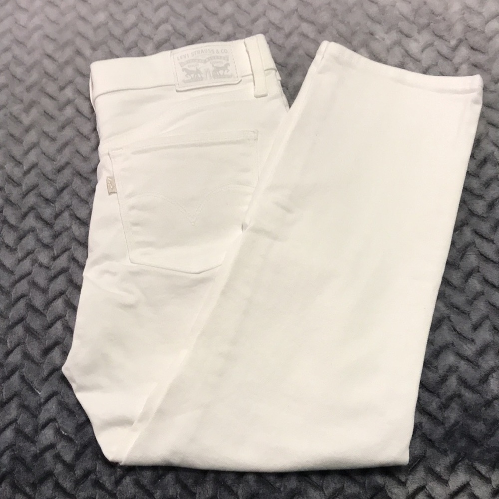 Levi Strauss White Cropped Jeans, Size 27